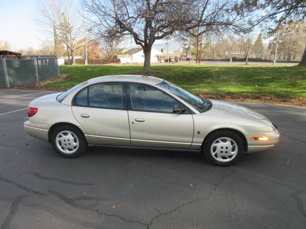 2002 Saturn Only 104,399 miles “Great Car Fax Report” - cars &... for sale in Medford, OR – photo 4