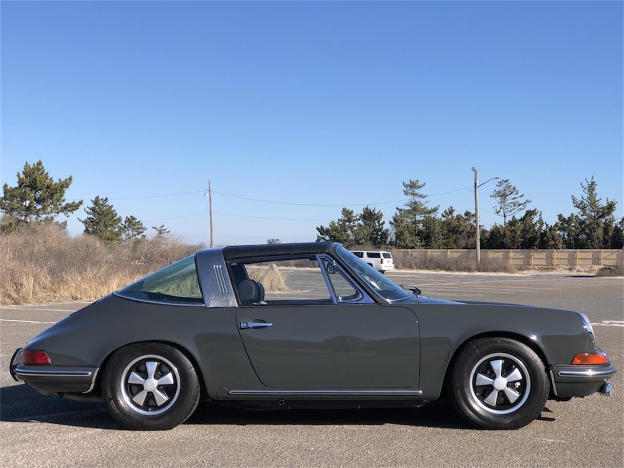 1969 Porsche 911T for sale in Southampton, NY – photo 4