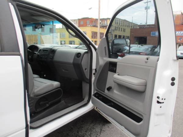 2007 Ford F-150 XL suppercab **Hot Deal/Cold AC & Clean Title** for sale in Roanoke, VA – photo 13