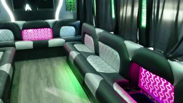 2010 BLACK FORD E450 PARTY BUS FOR SALE 2408 - - by for sale in Fayetteville, AR – photo 13