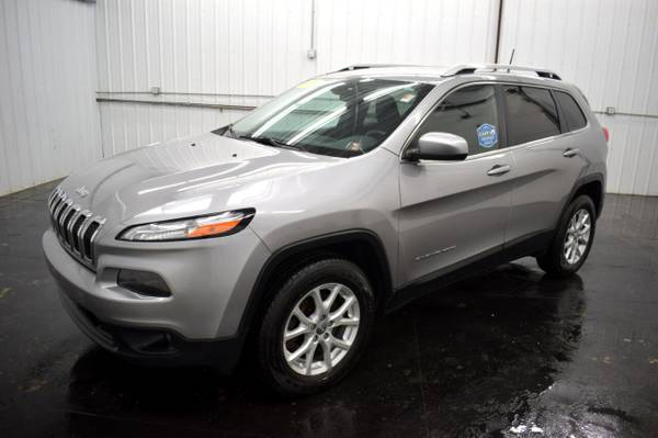 2015 Jeep Cherokee Latitude 4WD - cars & trucks - by dealer -... for sale in Marne, MI – photo 5