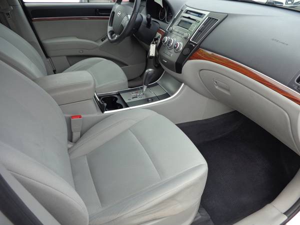 ****2010 HYUNDAI VERACRUZ-AWD-111k-3rd ROW SEAT-NEW... for sale in East Windsor, CT – photo 10
