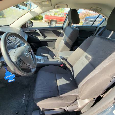 2011 Mazda Mazda3 GREAT MPG! - - by dealer for sale in Coeur d'Alene, WA – photo 5