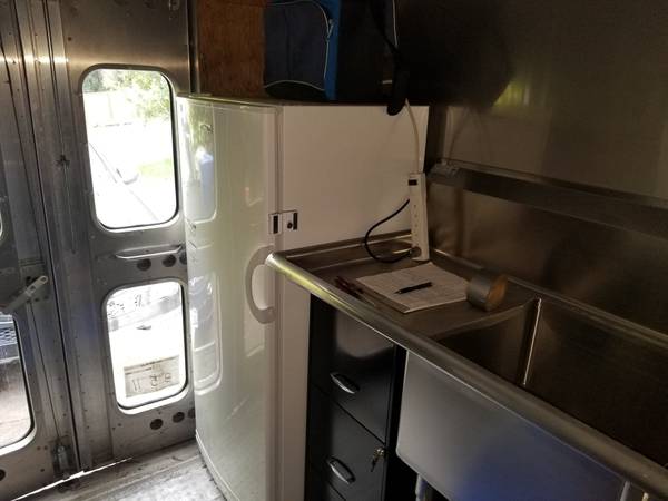 Food Truck with only about 20, 000 miles (BRAND NEW equipment) - cars for sale in Bellevue, WA – photo 10