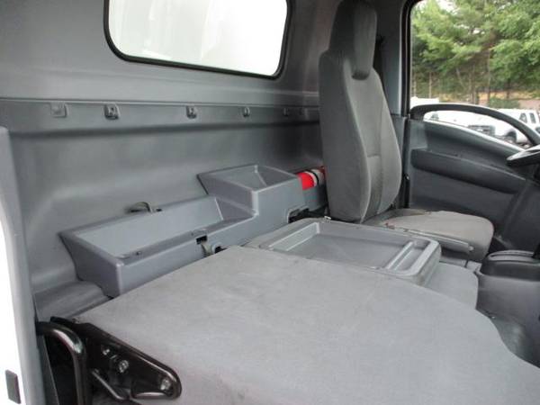 2014 Isuzu NPR 23 FOOT BOX TRUCK ** SIDE DOOR ** LIFTGATE - cars &... for sale in South Amboy, CT – photo 18