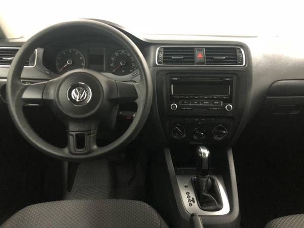 2014 VOLKSWAGEN JETTA BASE - cars & trucks - by dealer - vehicle... for sale in North Randall, OH – photo 13