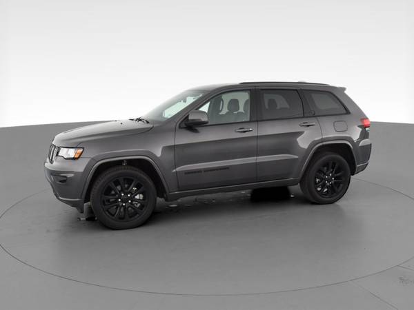2019 Jeep Grand Cherokee Upland Sport Utility 4D suv Gray - FINANCE... for sale in Covington, OH – photo 4