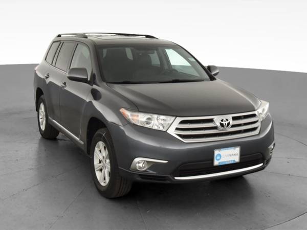 2013 Toyota Highlander Plus Sport Utility 4D suv Gray - FINANCE... for sale in Easton, PA – photo 16