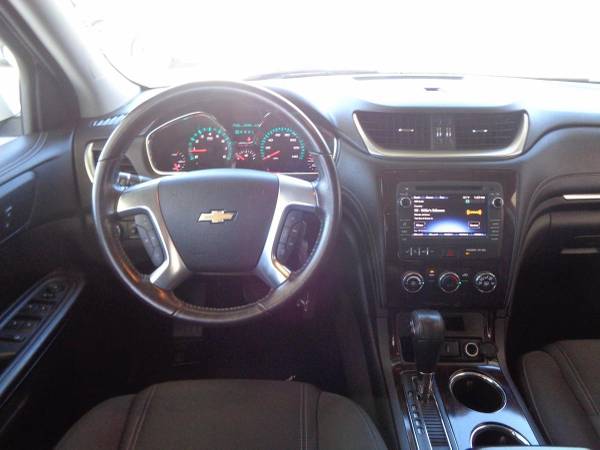 2017 Chevrolet Chevy Traverse LT - - by dealer for sale in Rockville, District Of Columbia – photo 12