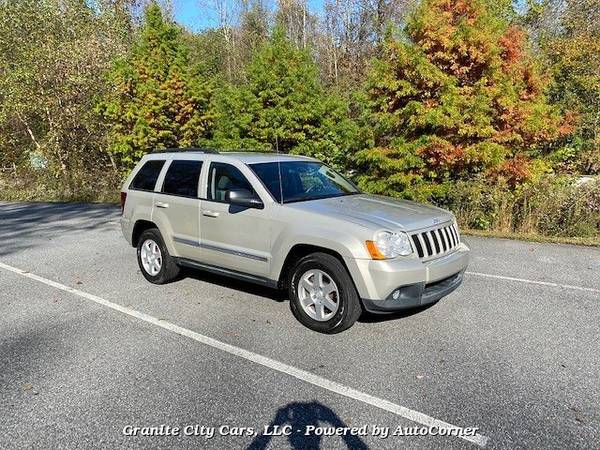 2010 Jeep GRAND CHEROKEE LAREDO 4WD - cars & trucks - by dealer -... for sale in Mount Airy, NC – photo 10