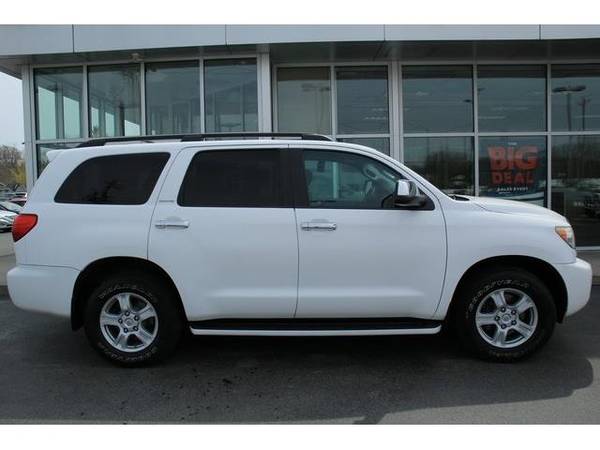 2008 Toyota Sequoia SUV Limited Green Bay - - by for sale in Green Bay, WI – photo 3