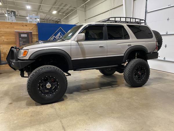 2000 Toyota 4Runner - Solid Axle Swap - 5 Speed - Built - cars & for sale in Grandview, MO – photo 2