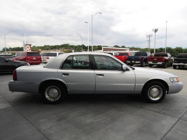 2000 *Mercury* *Grand Marquis* *LS* - cars & trucks - by dealer -... for sale in Council Bluffs, NE – photo 7