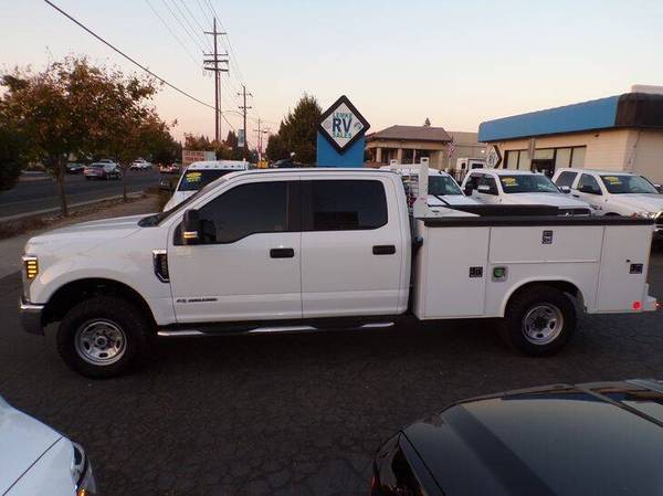 2019 Ford F-250 XLT 4x4 Crew Cab 6 7L Utility Diesel w/Backup Camera for sale in Citrus Heights, NV – photo 5
