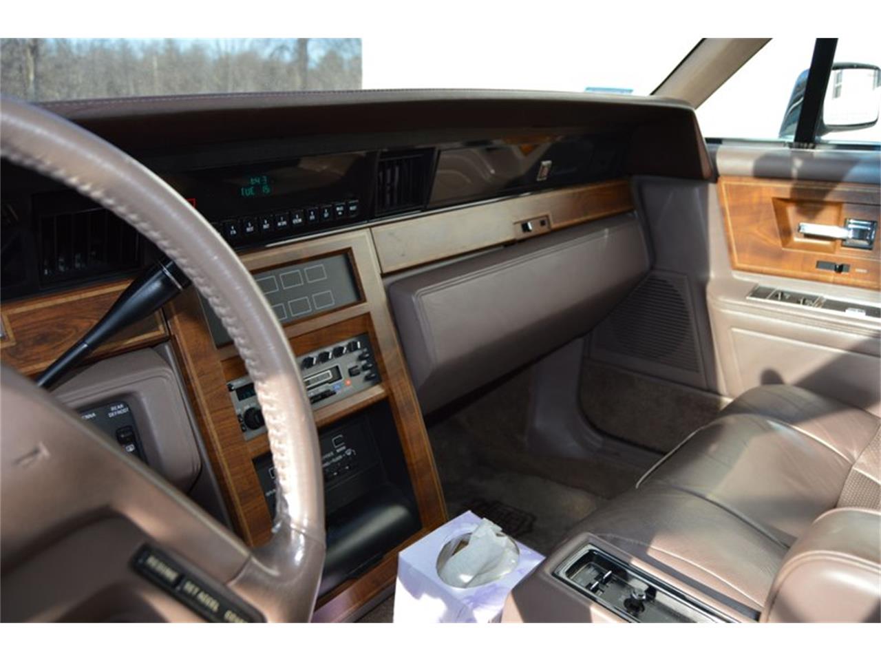 1987 Lincoln Continental for sale in Springfield, MA – photo 11