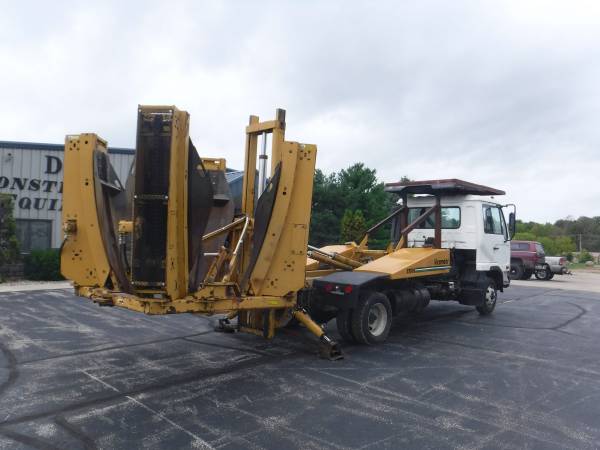 2000 UD Tree Spade Truck for sale in Lena, SD – photo 10
