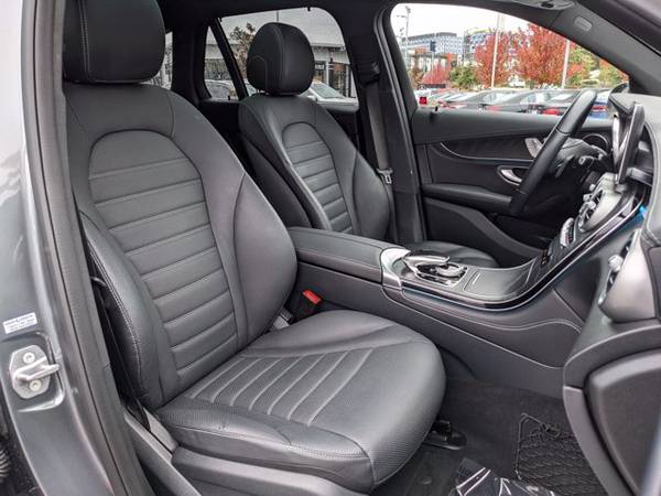2016 Mercedes-Benz GLC GLC 300 AWD All Wheel Drive SKU:GF080671 -... for sale in Bellevue, OR – photo 23
