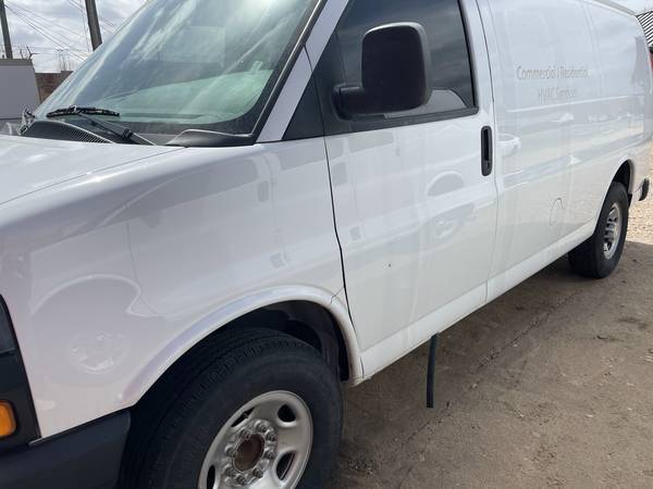 Utility Vans - 2018 Chevy Xpress Van Used for sale in Greeley, CO – photo 5