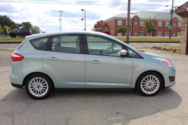 2013 Ford C-Max Hybrid SE - cars & trucks - by dealer - vehicle... for sale in Crestwood, OH – photo 4