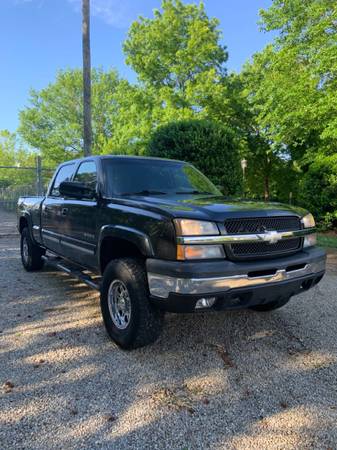 2003 Chevrolet 3/4 ton truck - - by dealer - vehicle for sale in Clemmons, NC – photo 4