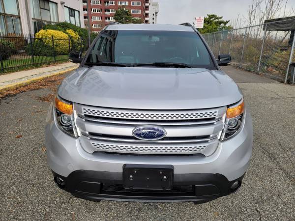 2012 FORD EXPLORER XLT 4WD AWD 3.5 V6 LEATHER SEATS - cars & trucks... for sale in STATEN ISLAND, NY – photo 3
