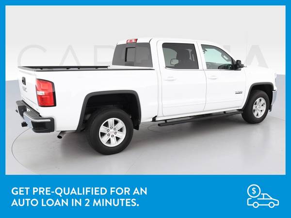 2018 GMC Sierra 1500 Crew Cab SLE Pickup 4D 5 3/4 ft pickup White for sale in Chicago, IL – photo 9