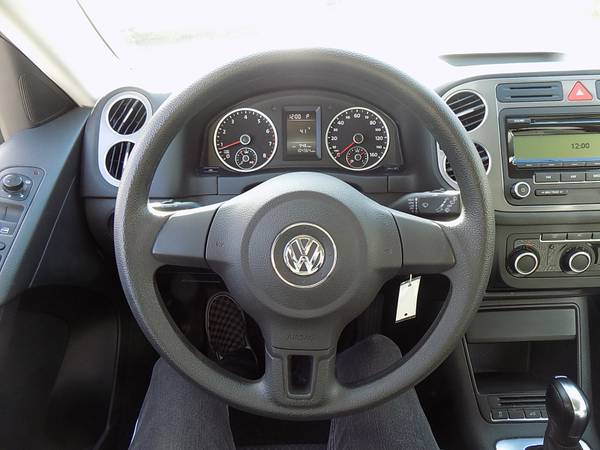 2011 Volkswagen Tiguan S 4Motion (#8209) - cars & trucks - by dealer... for sale in Minneapolis, MN – photo 10