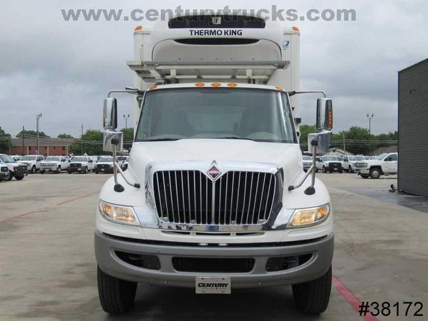 2012 International 4400 REGULAR CAB WHITE GO FOR A TEST DRIVE! for sale in Grand Prairie, TX – photo 17