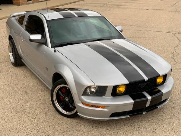 2005 FORD MUSTANG GT V8 ONLY 70k-MILES 1-OWNER LOW-MILES CLEAN for sale in Elgin, IL – photo 16