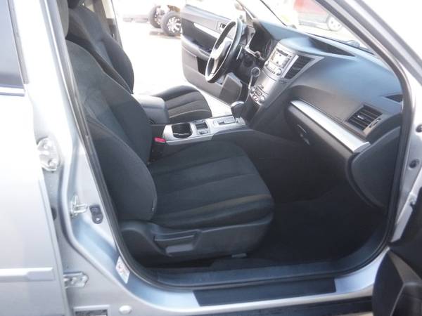 2013 Subaru Outback 4dr Wgn H4 Auto 2 5i Premium for sale in Auburn, ME – photo 18