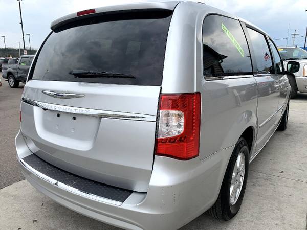 2012 Chrysler Town & Country 4dr Wgn Touring - - by for sale in Chesaning, MI – photo 3