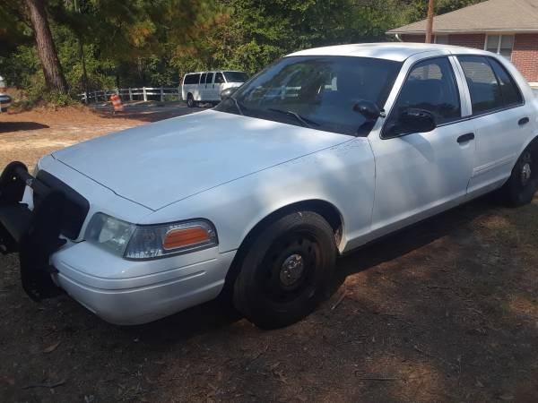 10 ford crown vic (police package) for sale in Macon, GA – photo 2