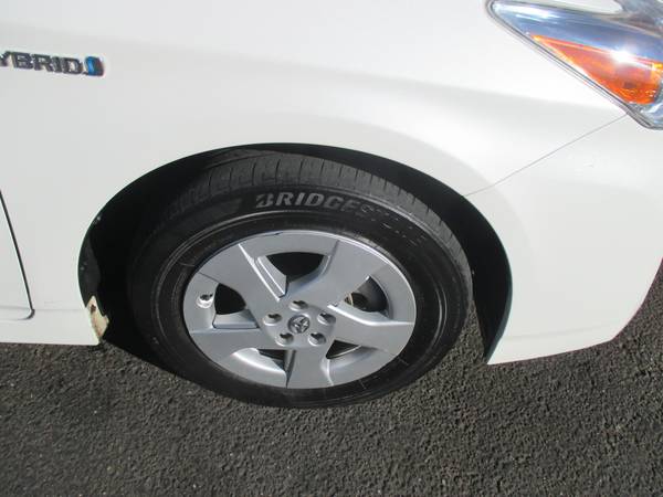 2010 Toyota Prius V Premium Hatchback/Pkg 6/1 Owner/Clean Car Fax -... for sale in Phoenix, AZ – photo 13