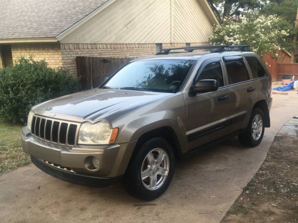 2006 Jeep Grand Cherokee 4x4 - CLEAN! - cars & trucks - by owner -... for sale in Arlington, TX – photo 3