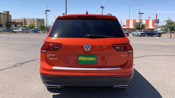 2019 VW Volkswagen Tiguan 2 0T SE suv Habanero Orange Metallic for sale in El Paso, TX – photo 7