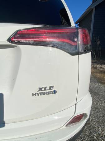 Toyota RAV4 HYBRID, 2016 XLE for sale in Monroe, CT – photo 11