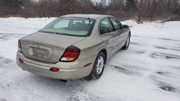 2002 Oldsmobile Aurora NO ACCIDENTS - - by dealer for sale in Grand Blanc, MI – photo 5