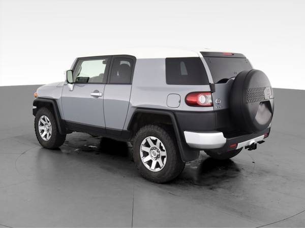 2014 Toyota FJ Cruiser Sport Utility 2D suv Gray - FINANCE ONLINE -... for sale in Washington, District Of Columbia – photo 7