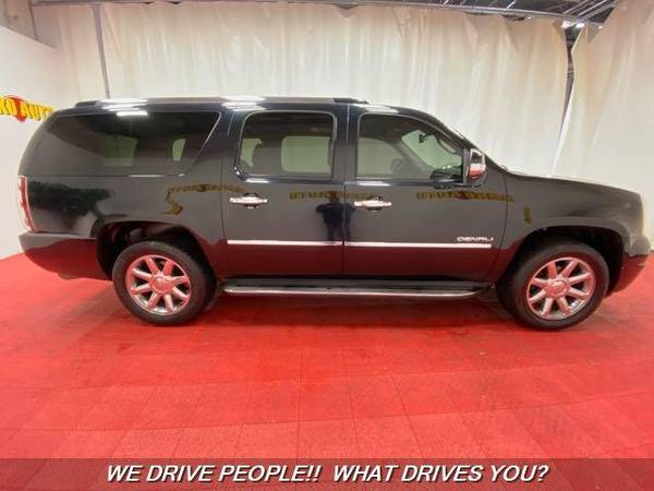 2011 GMC Yukon XL Denali AWD Denali XL 4dr SUV We Can Get You for sale in Temple Hills, District Of Columbia – photo 5