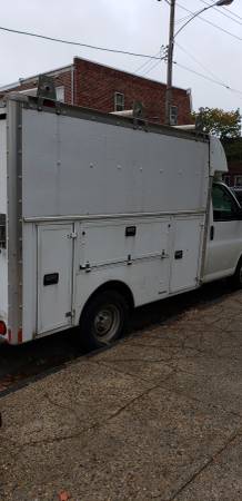 2005 Chevy Express Cutaway for sale in Philadelphia, PA – photo 2