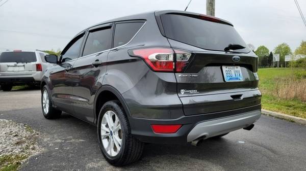 2017 Ford Escape SE - - by dealer - vehicle automotive for sale in Georgetown, KY – photo 8