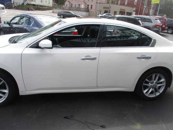 2012 Nissan Maxima 3 5 S/4dr Sedan/ONLY 120K MILES/COME DOWN TO SEE for sale in Johnston, RI – photo 4