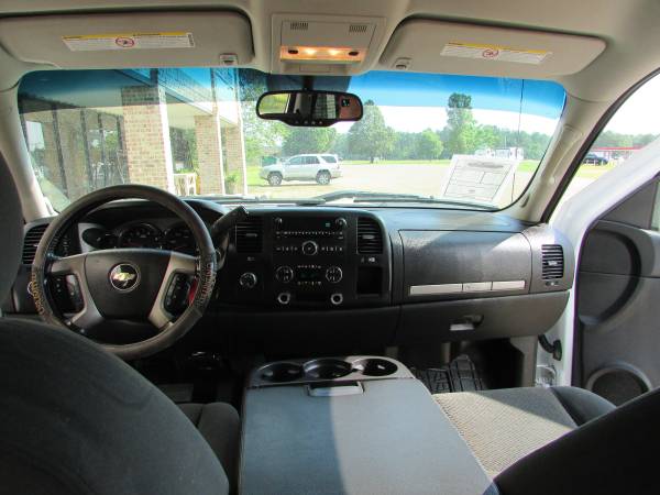 2007 Chevy Silverado 2500 HD Crew Cab 4WD for sale in Hattiesburg, MS – photo 9