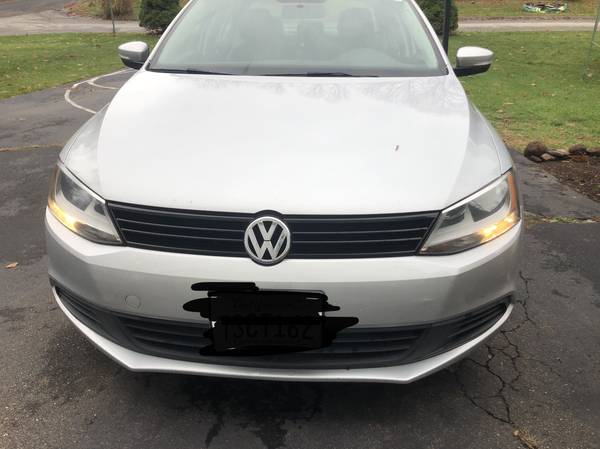 2012 VW Jetta 2.5SE - cars & trucks - by owner - vehicle automotive... for sale in Hamden, CT – photo 2