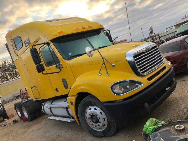 2006 Freightliner Columbia for sale in Odessa, TX – photo 6