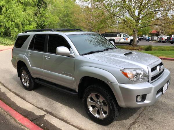 2008 Toyota 4runner Urban Runner 4WD V6 - Clean title, Auto for sale in Kirkland, WA – photo 3