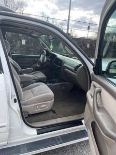 2006 TOYOTA SEQUOIA SR5 ONE OWNER!!! - cars & trucks - by owner -... for sale in Philadelphia, PA – photo 7