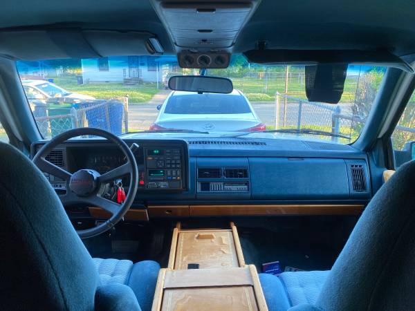1993 Chevy Suburban 2500 Silverado 2WD for sale in Tulsa, OK – photo 9