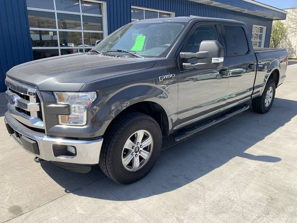 2016 Ford F-150 XLT Crew Cab - - by dealer - vehicle for sale in Grand Forks, ND – photo 2