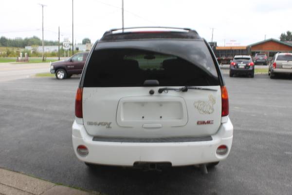2004 GMC Envoy XL - NO RUST - cars & trucks - by dealer - vehicle... for sale in New Castle, PA – photo 7